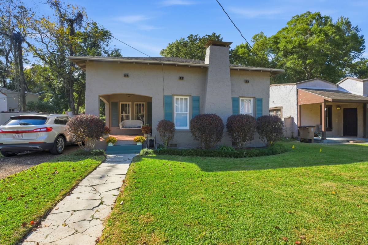 Townhouse for rent at 162 S Fulton St, Mobile, AL 36606