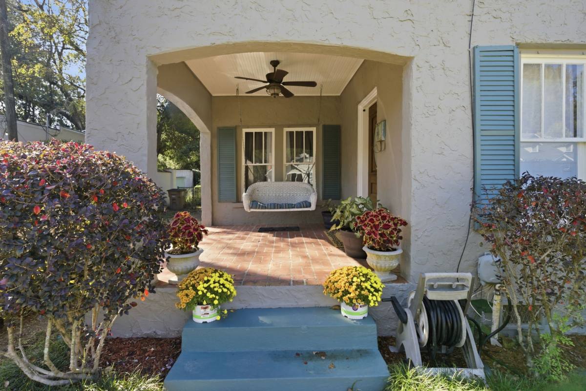 Townhouse for rent at 162 S Fulton St, Mobile, AL 36606