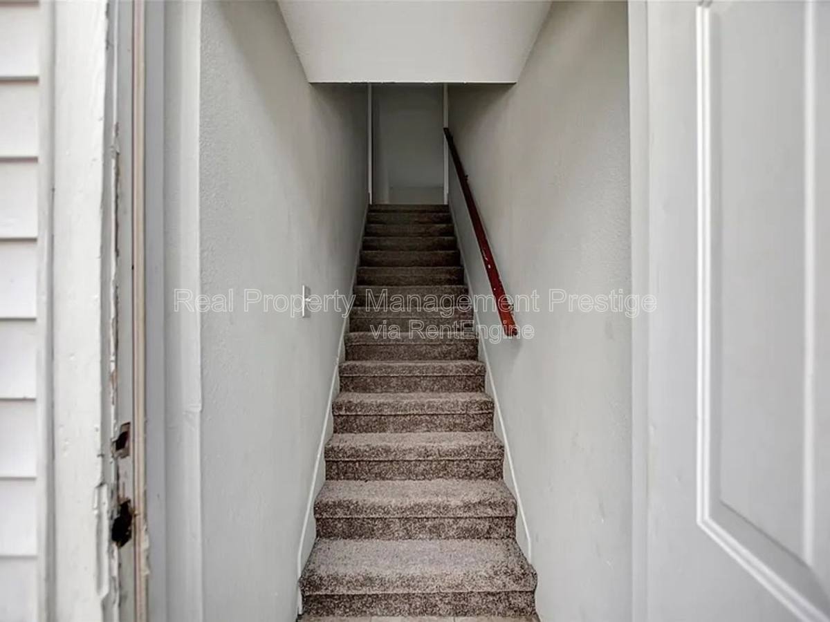 Apartment for rent at 5313 Perry Ave, Galveston, TX 77551