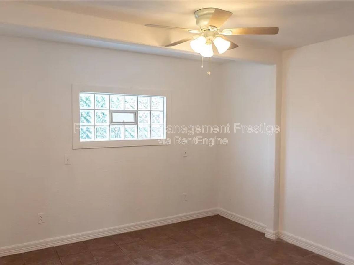 House for rent at 5311 Perry Ave, Galveston, TX 77551