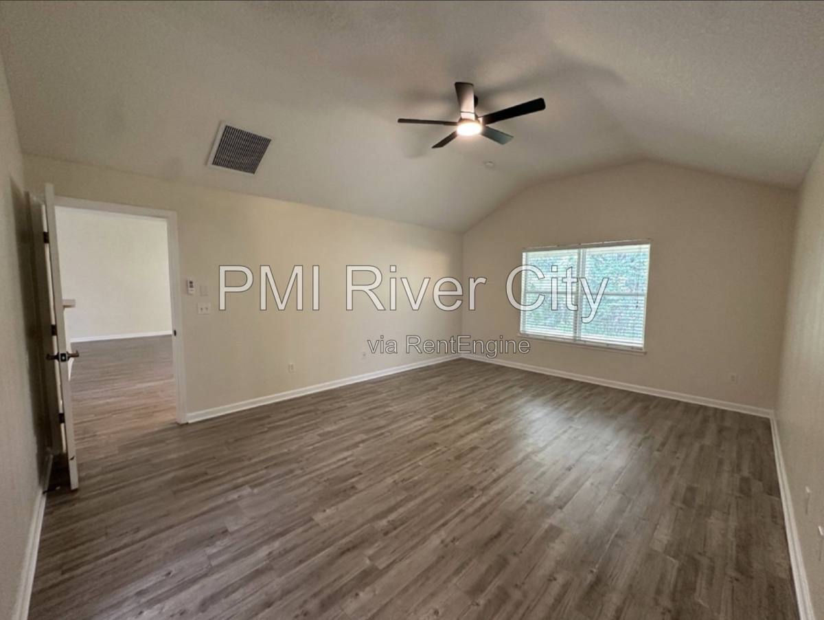 House for rent at 533 Alice Cove Court, Jacksonville, FL 32218