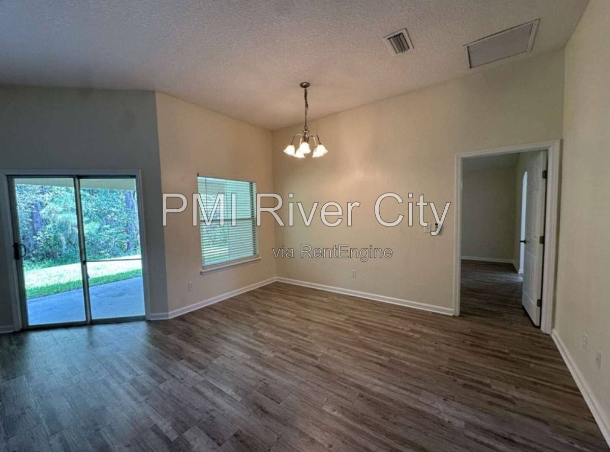 House for rent at 533 Alice Cove Court, Jacksonville, FL 32218