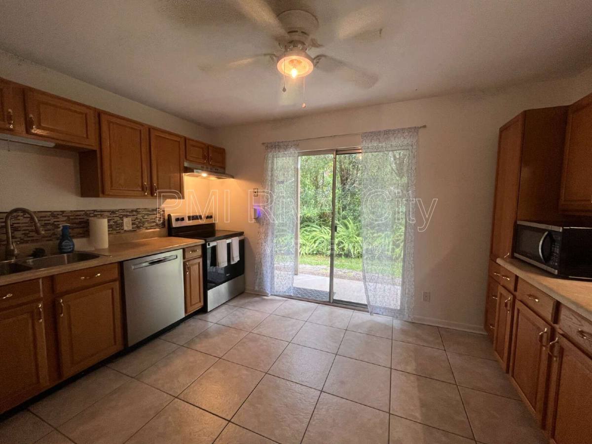 Condo for rent at 2300 Twelve Oaks Dr #F2, Orange Park, FL 32065