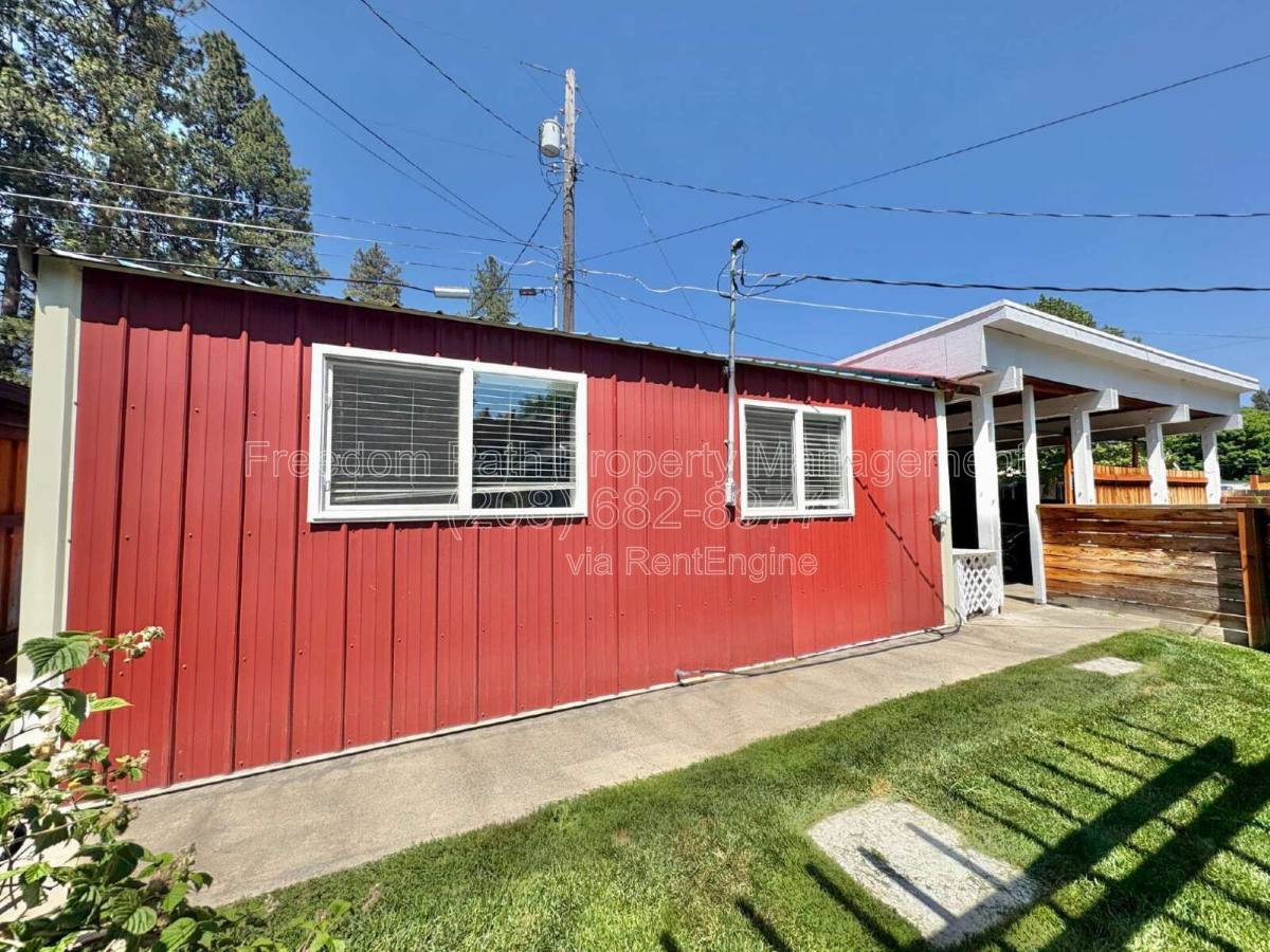 House for rent at 421 S 11th St, Coeur D Alene, ID 83814