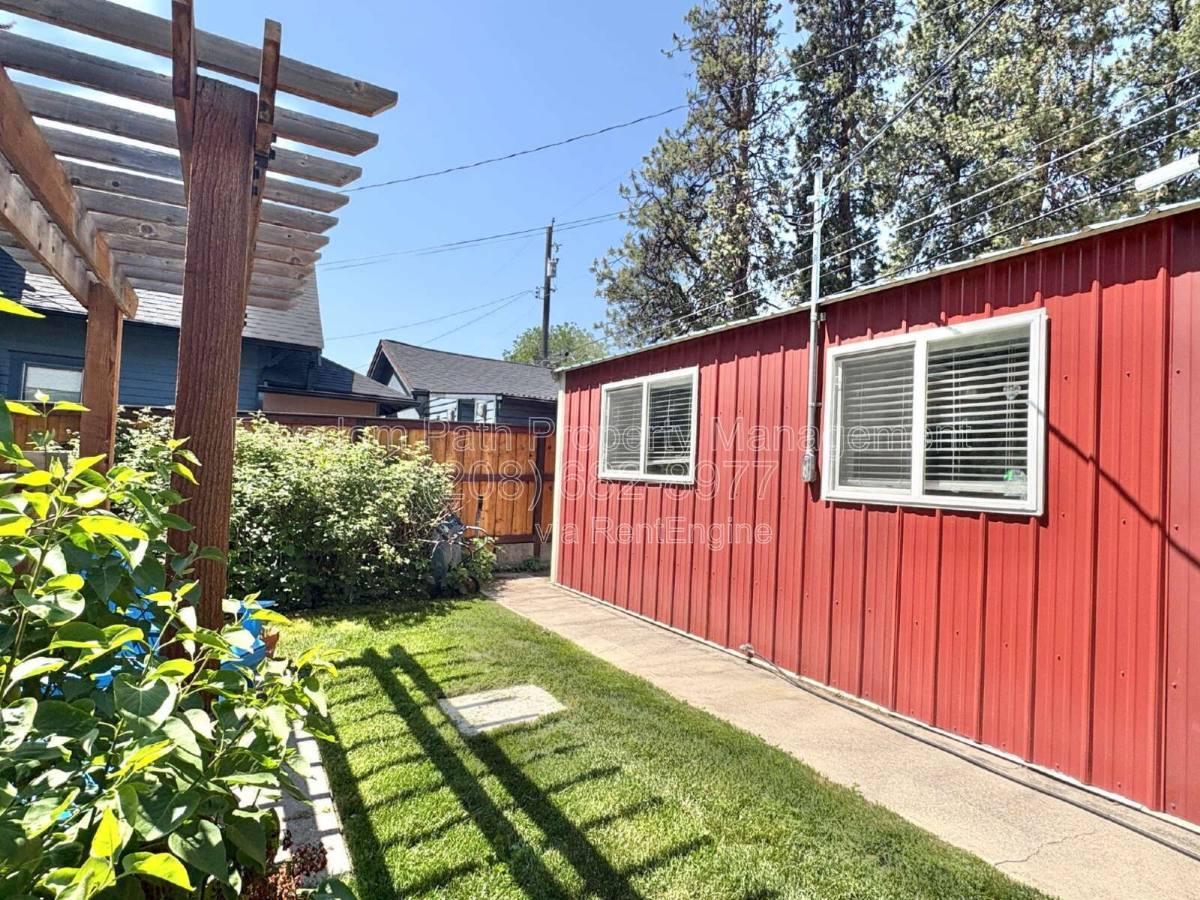 House for rent at 421 S 11th St, Coeur D Alene, ID 83814