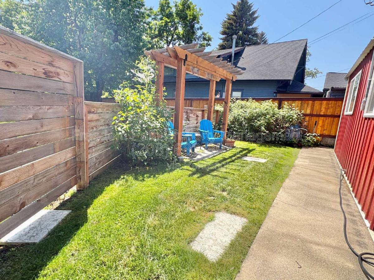 House for rent at 421 S 11th St, Coeur D Alene, ID 83814