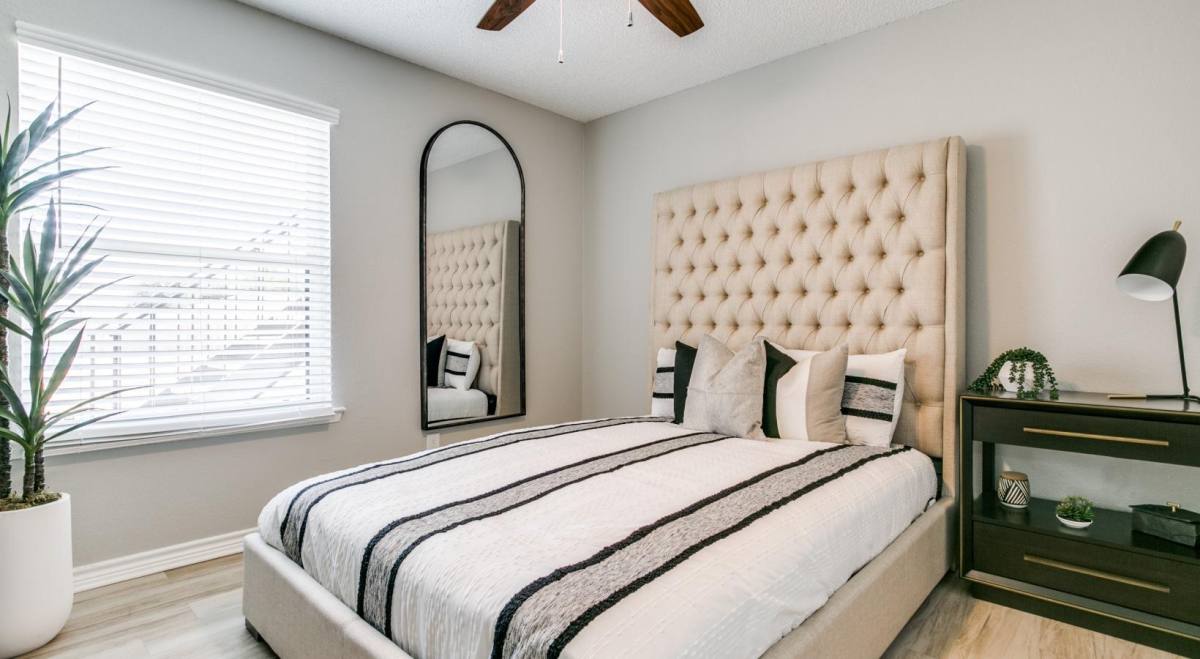Apartment for rent at Carrollton Oaks, 2500 Guerrero Dr, Carrollton, TX 75006