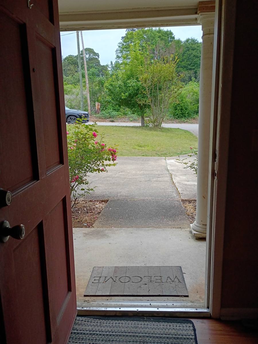 Townhouse for rent at 902 E Magnolia Ave, Auburn, AL 36830