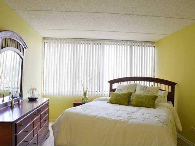 Apartment for rent at The Pavilion, 5441 N E River Rd, Chicago, IL 60656