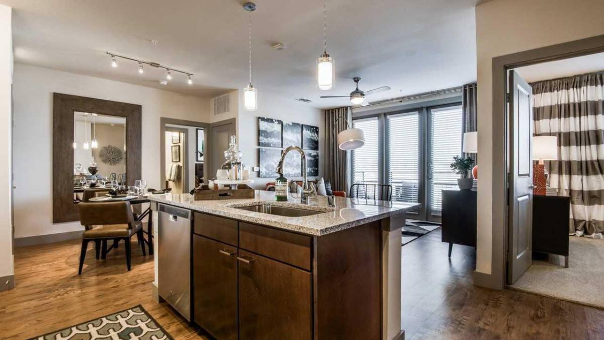 Apartment for rent at 680 Executive Dr, Plano, TX 75074