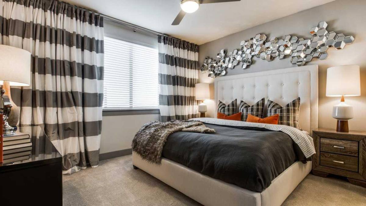 Apartment for rent at 680 Executive Dr, Plano, TX 75074