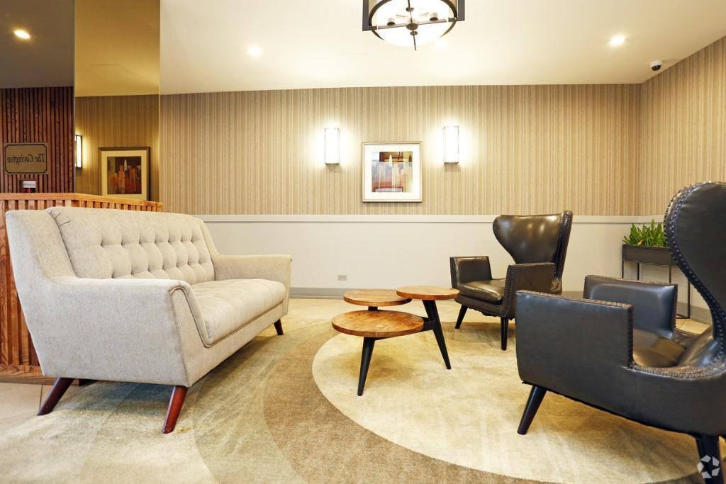 Apartment for rent at 4600 N Clarendon Ave, Chicago, IL 60640
