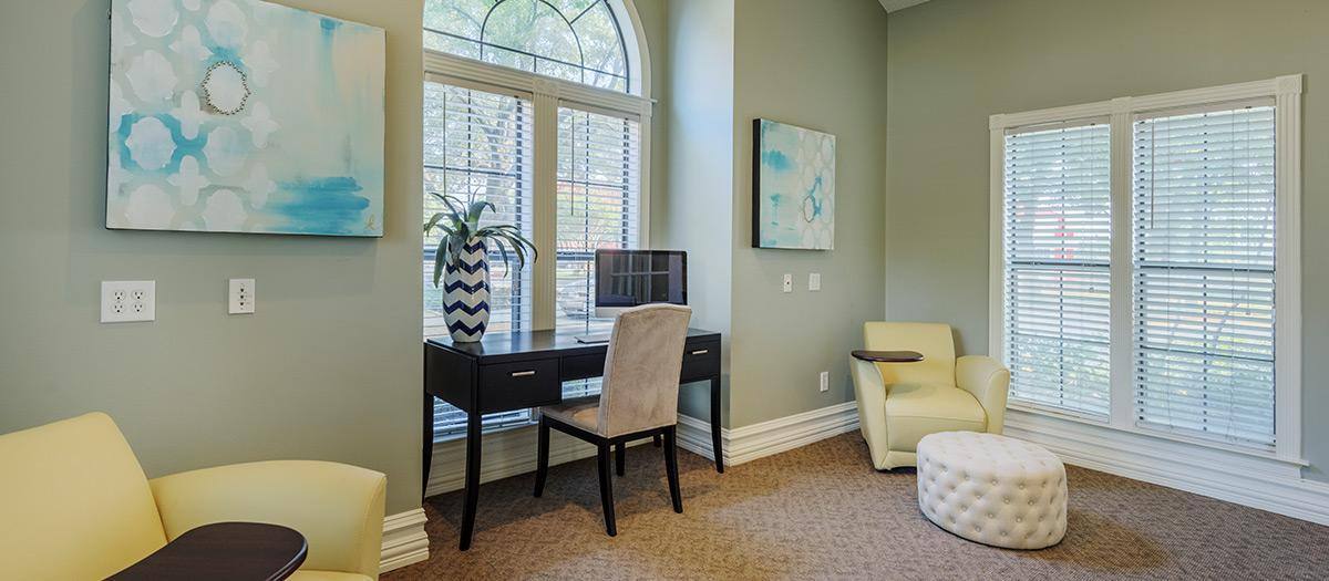 Apartment for rent at 2300 Grayson Dr, Grapevine, TX 76051