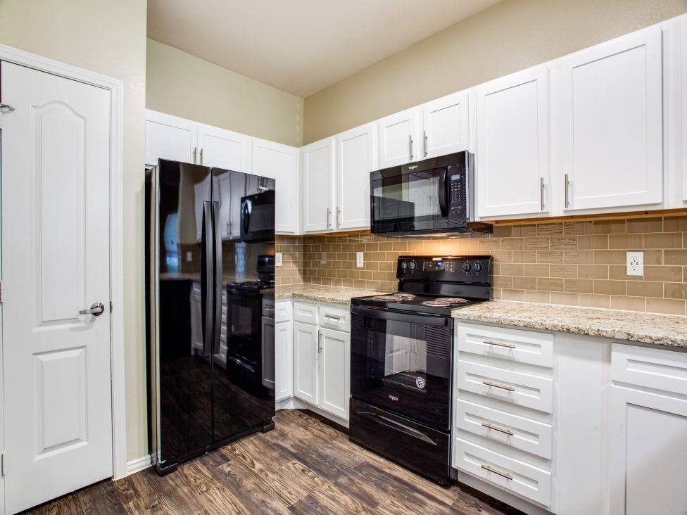 Apartment for rent at Canyons, 2751 River Park Dr, Fort Worth, TX 76116