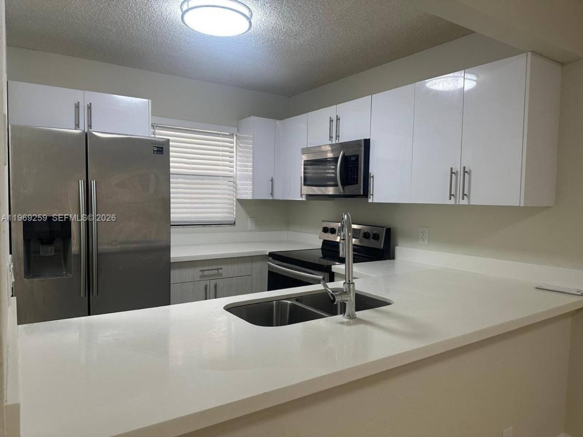Apartment for rent at 1463 Lake Crystal Dr, West Palm Beach, FL 33411