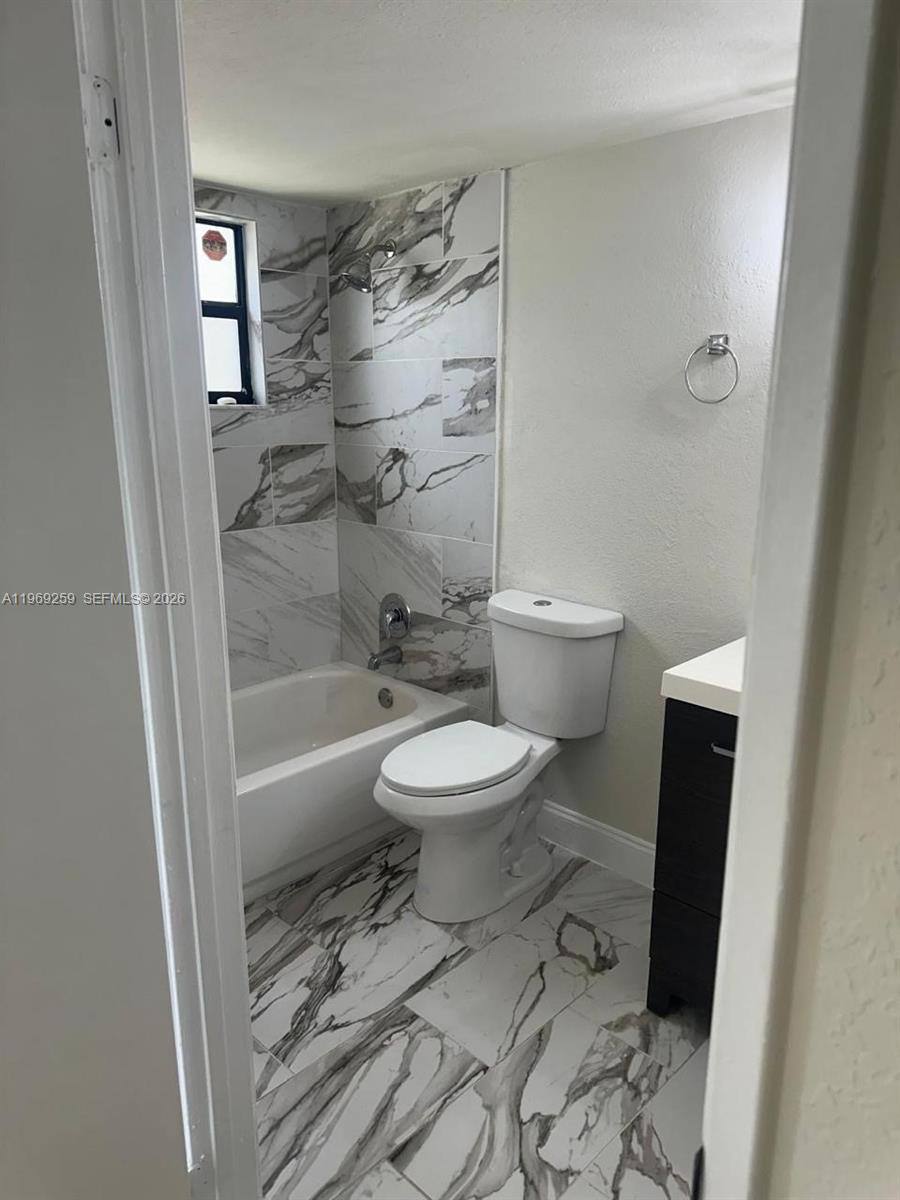 Apartment for rent at 1463 Lake Crystal Dr, West Palm Beach, FL 33411