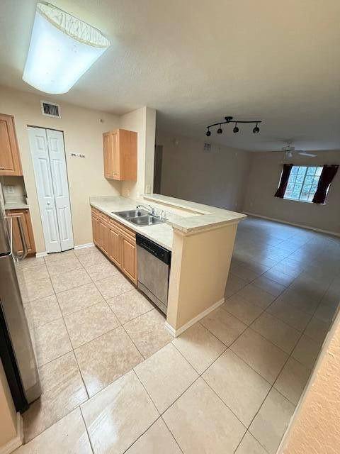 Condo for rent at 6768 Heritage Grande, Boynton Beach, FL 33437