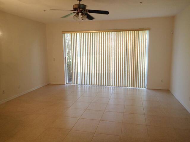 Townhouse for rent at 1011 Pipers Cay Dr, West Palm Beach, FL 33415