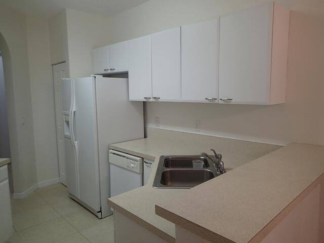Townhouse for rent at 1011 Pipers Cay Dr, West Palm Beach, FL 33415