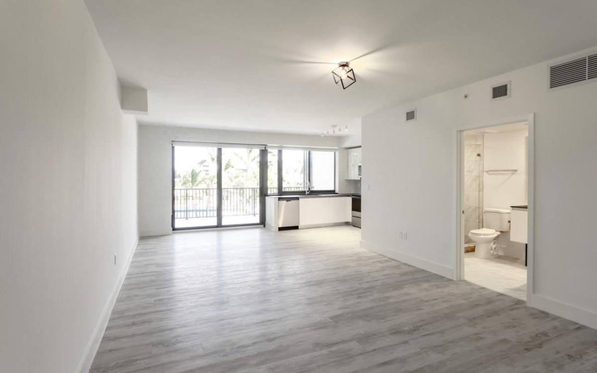 Apartment for rent at 4400 S Sunrise Blvd, Fort Lauderdale, FL 33317