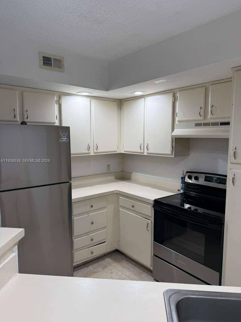 Apartment for rent at 1401 Village Blvd, West Palm Beach, FL 33409