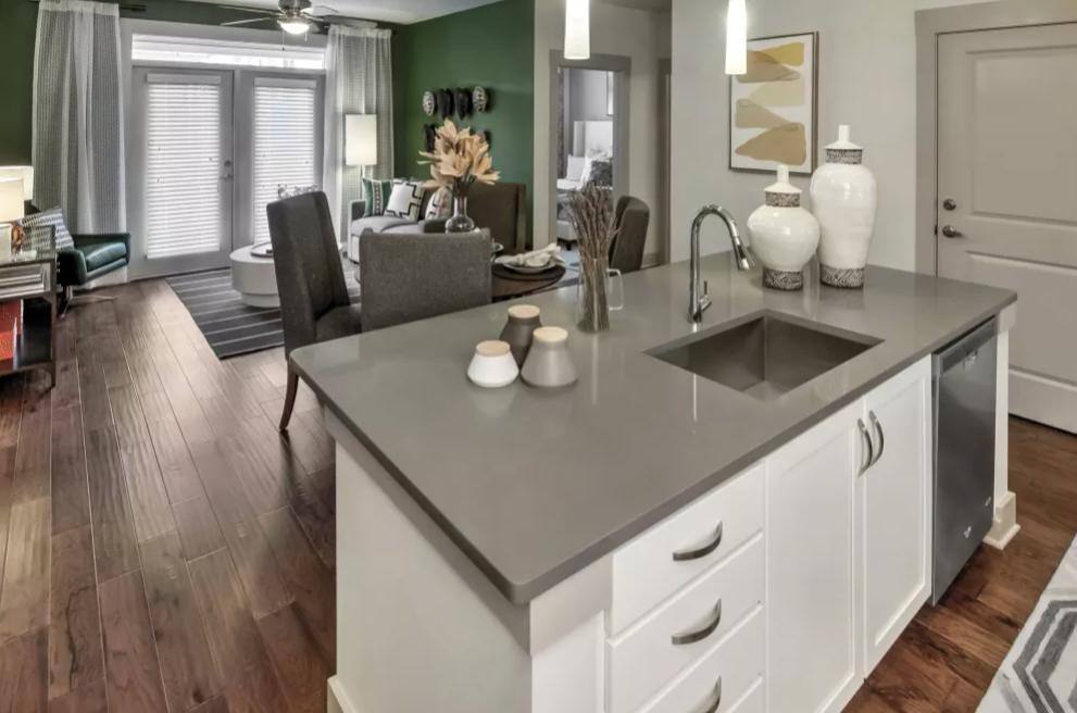 Apartment for rent at 910 Deerfield Crossing Dr, Alpharetta, GA 30004