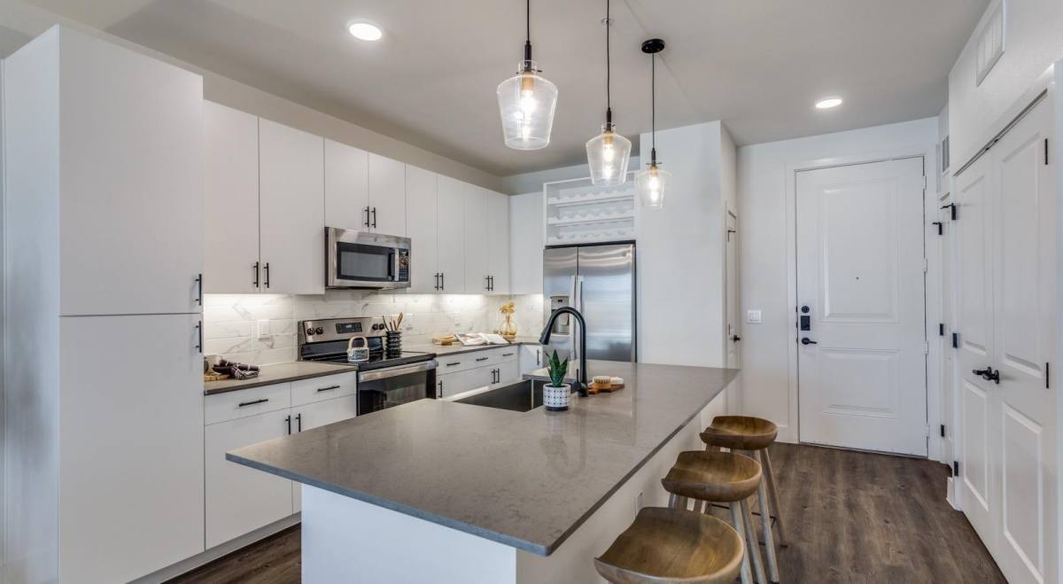 Apartment for rent at Greenway Trails, 3850 Double Oak, Midlothian, TX 76065