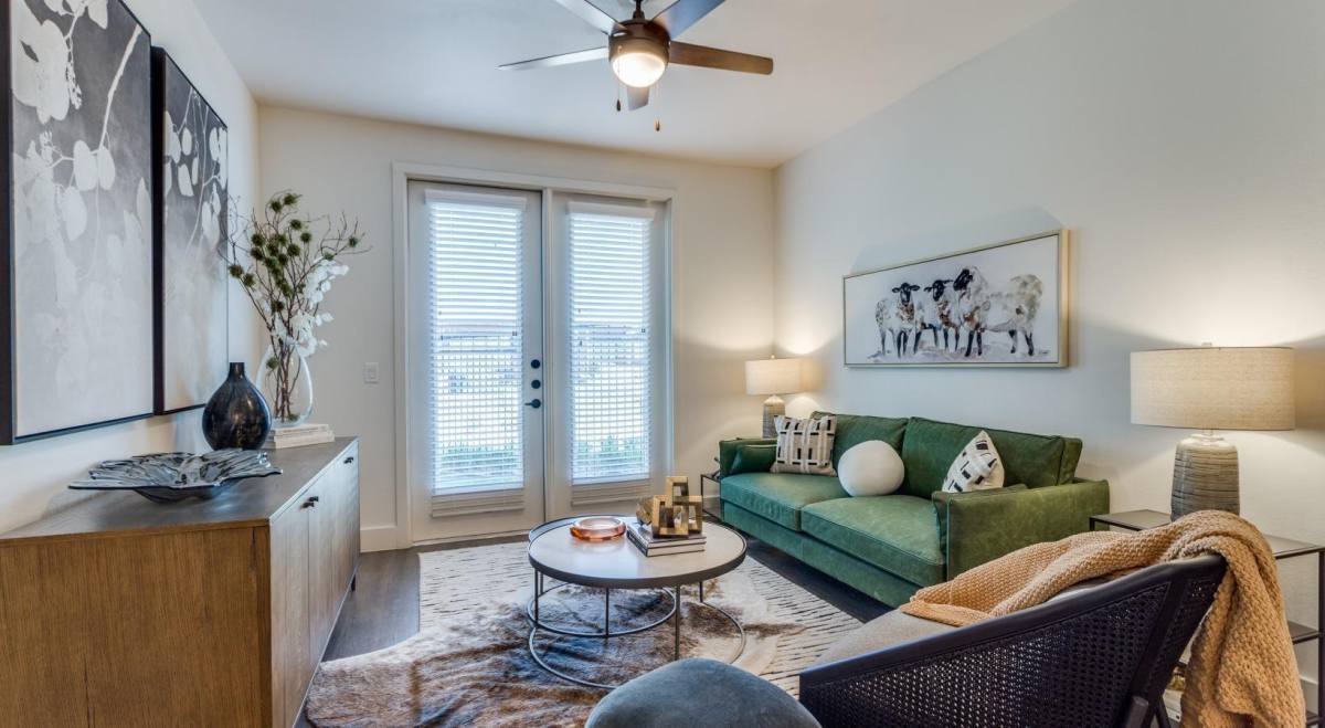 Apartment for rent at Greenway Trails, 3850 Double Oak, Midlothian, TX 76065