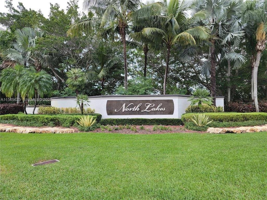 House for rent at 928 Falling Water Rd, Fort Lauderdale, FL 33326