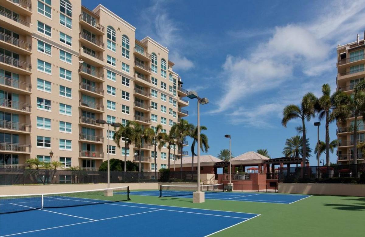 Apartment for rent at 1030 Seminole Dr, Fort Lauderdale, FL 33304