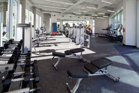 Apartment for rent at 900 S Figueroa St, Los Angeles, CA 90015