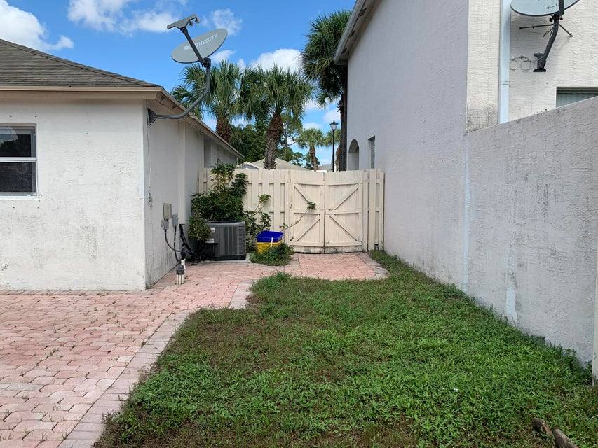 House for rent at 5900 Azalea Circle, West Palm Beach, FL 33415