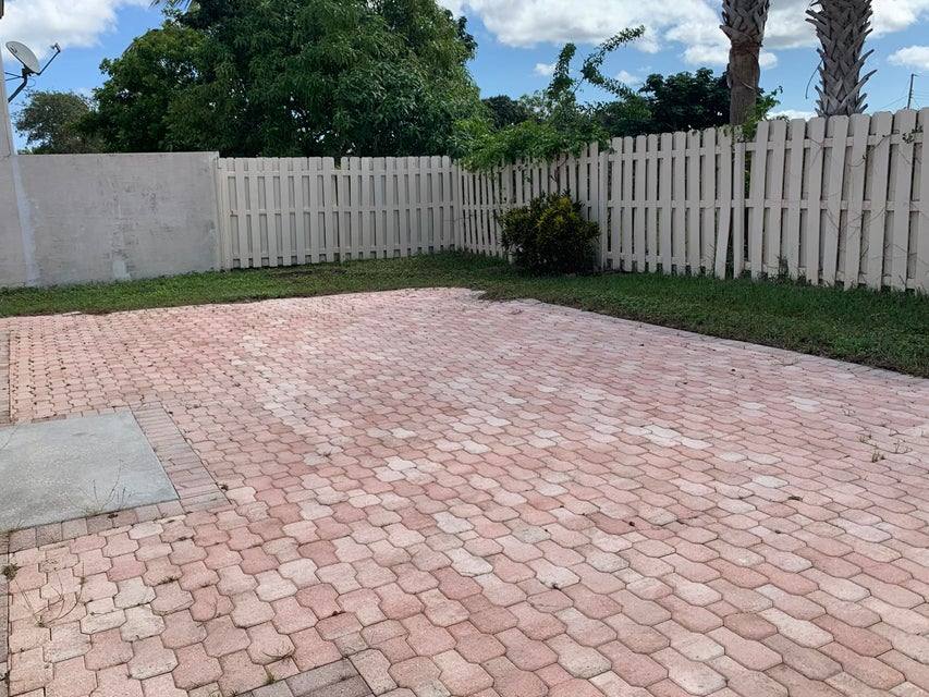 House for rent at 5900 Azalea Circle, West Palm Beach, FL 33415