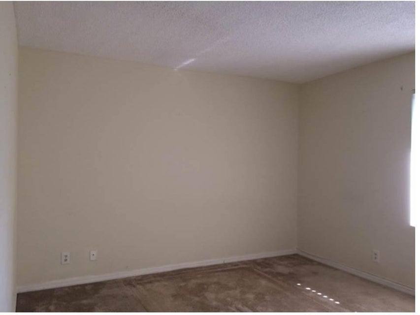 House for rent at 4328 Woodstock Dr, West Palm Beach, FL 33409