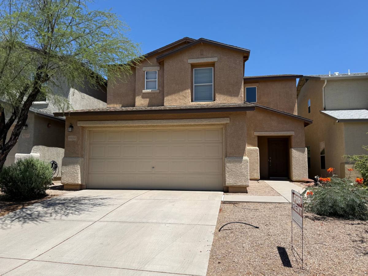 House for rent at 8452 N Avd De La Bellota, Tucson, AZ 85742