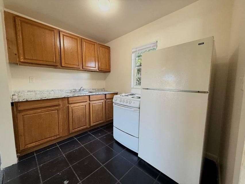 Apartment for rent at 808 30th St, West Palm Beach, FL 33407