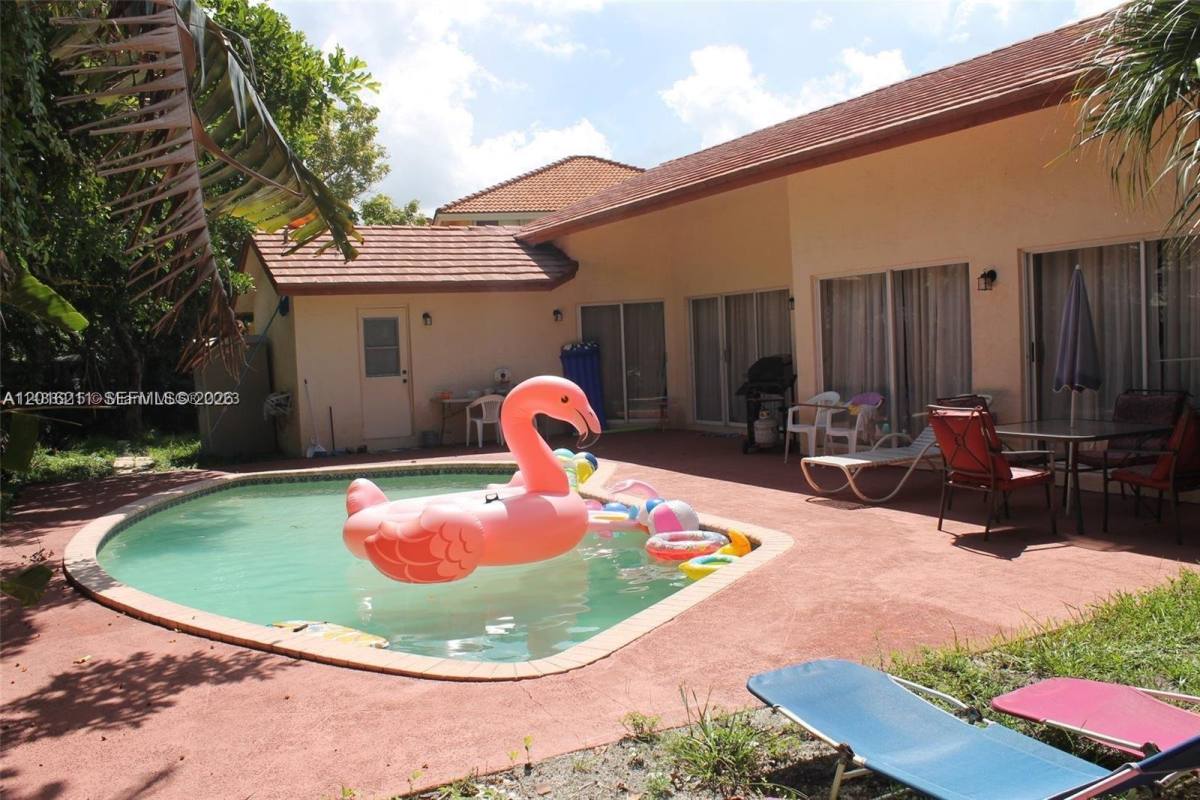 House for rent at 10340 SW 15th St, Hollywood, FL 33025