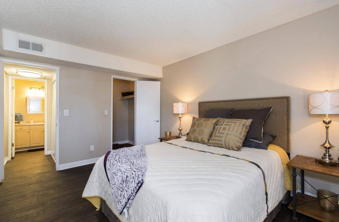 Apartment for rent at Colter Park, 909 W Colter St, Phoenix, AZ 85013