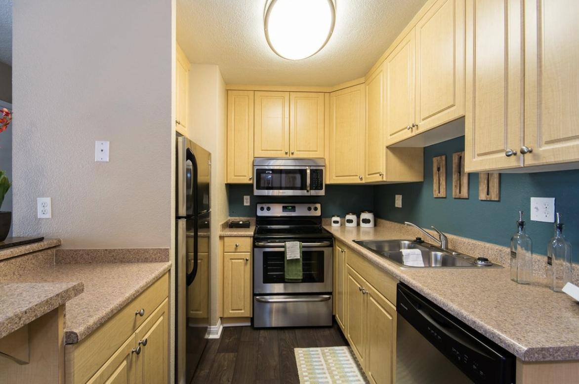 Apartment for rent at Colter Park, 909 W Colter St, Phoenix, AZ 85013