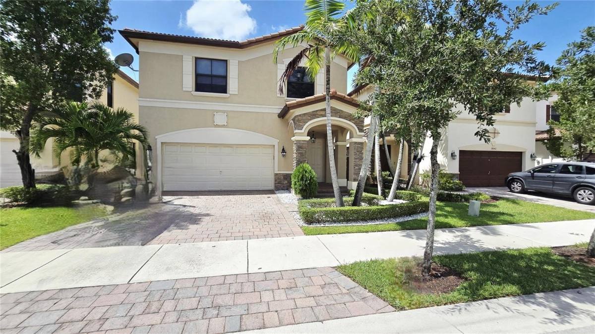 House for rent at 10032 NW 87th Terrace, Miami, FL 33178