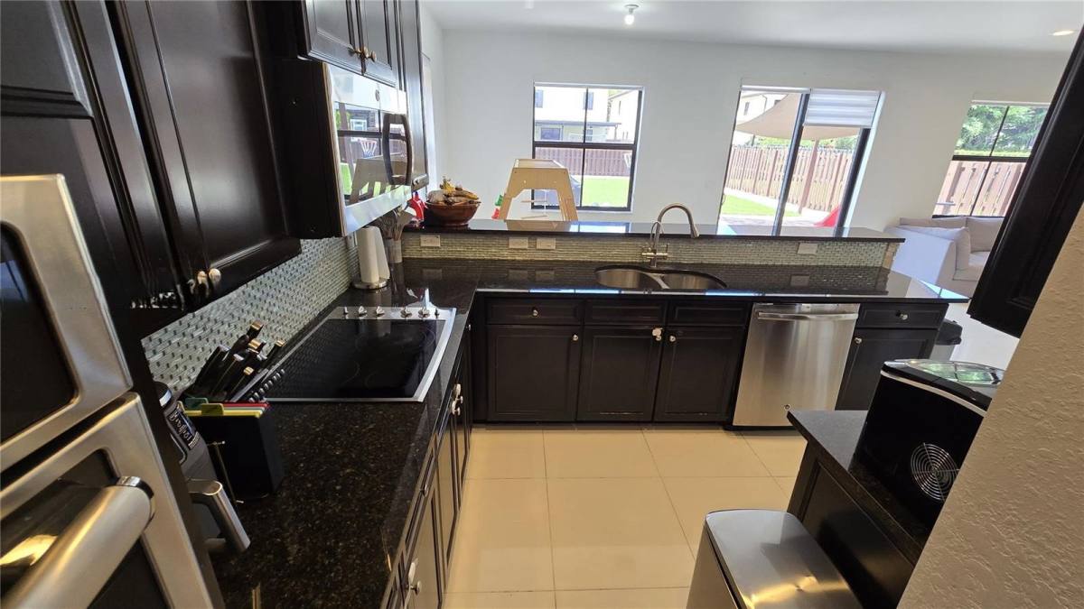 House for rent at 10032 NW 87th Terrace, Miami, FL 33178