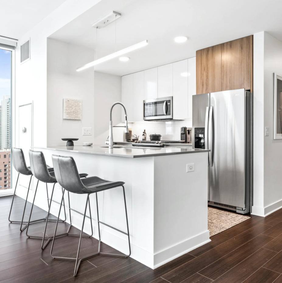 Apartment for rent at 313 W Wolf Point Plaza, Chicago, IL 60654