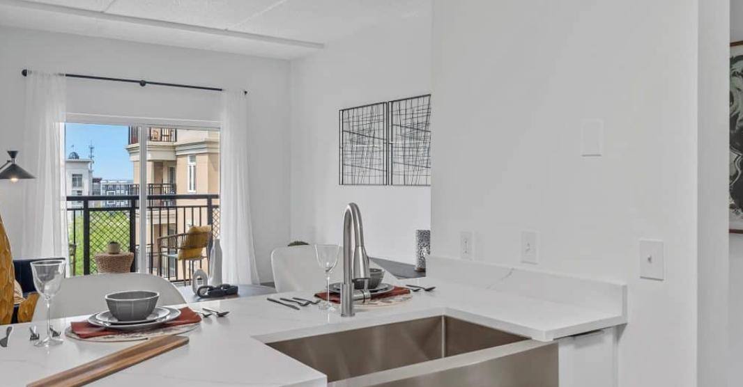 Apartment for rent at City View Towers, 425 W 5th St, Charlotte, NC 28202