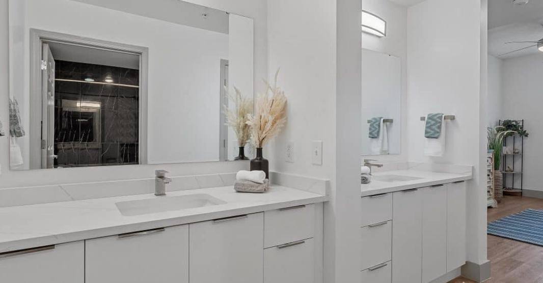 Apartment for rent at City View Towers, 425 W 5th St, Charlotte, NC 28202