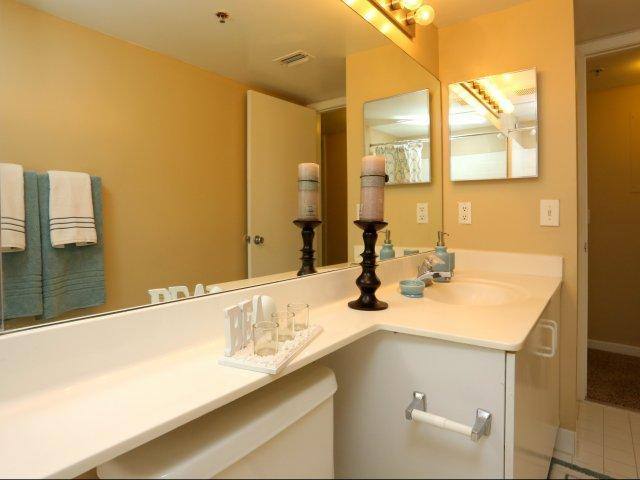 Apartment for rent at Harbour Cove, 1601 S Hiatus Rd, Hollywood, FL 33025