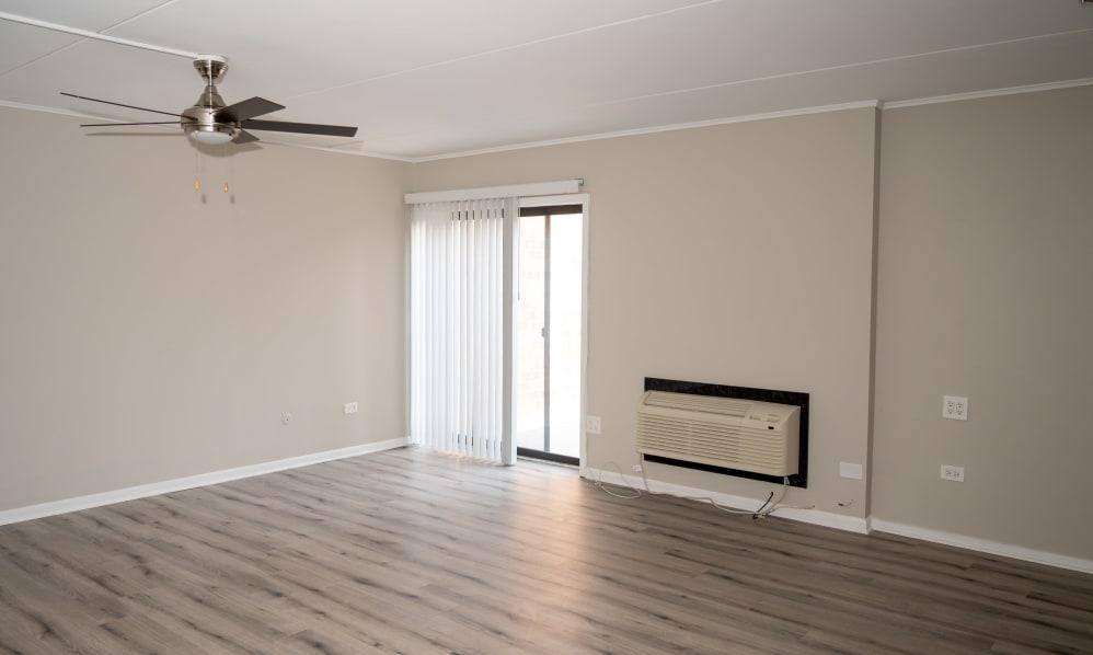 Apartment for rent at 450 Manda Lane, Wheeling, IL 60090