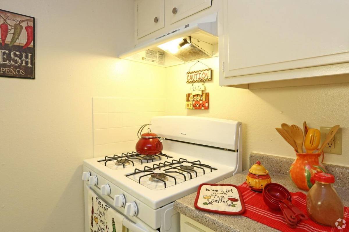 Apartment for rent at Sun Pointe Park, 4057 Montgomery Blvd NE, Albuquerque, NM 87109