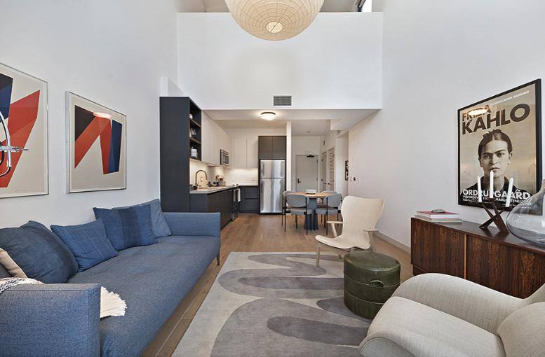 Apartment for rent at 6200 Hollywood Blvd, Los Angeles, CA 90028