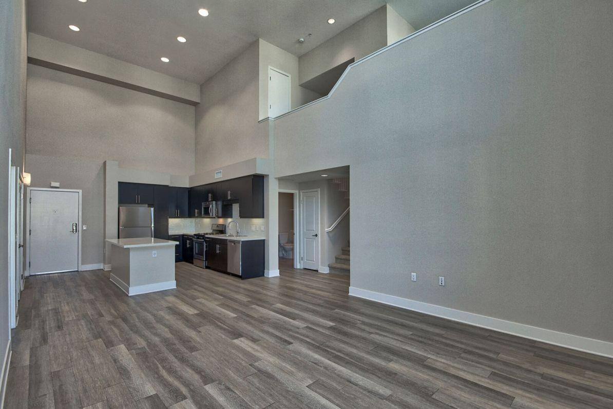 Apartment for rent at 7491 Edinger Avenue, 7461 Edinger Ave, Huntington Beach, CA 92647