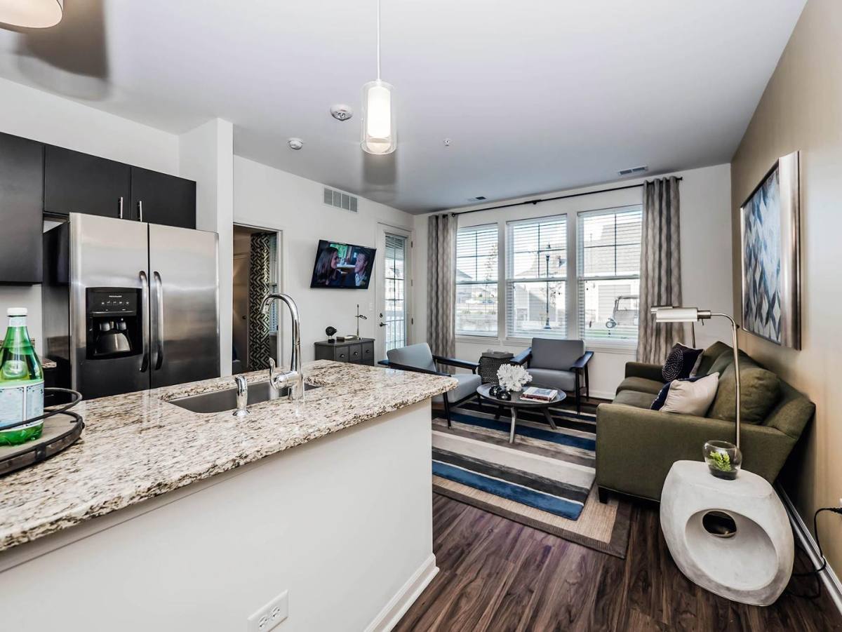 Apartment for rent at 2703 Showplace Dr, Naperville, IL 60564
